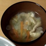 味噌汁(白菜 人参 しめじ 薄揚げ)